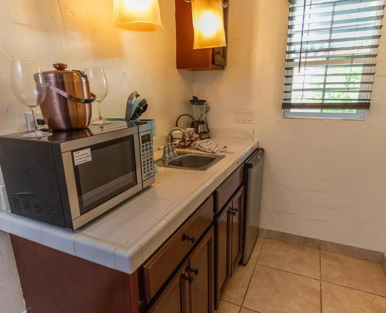 Hotel Old Ranch Inn - Adults Only 21 & Up